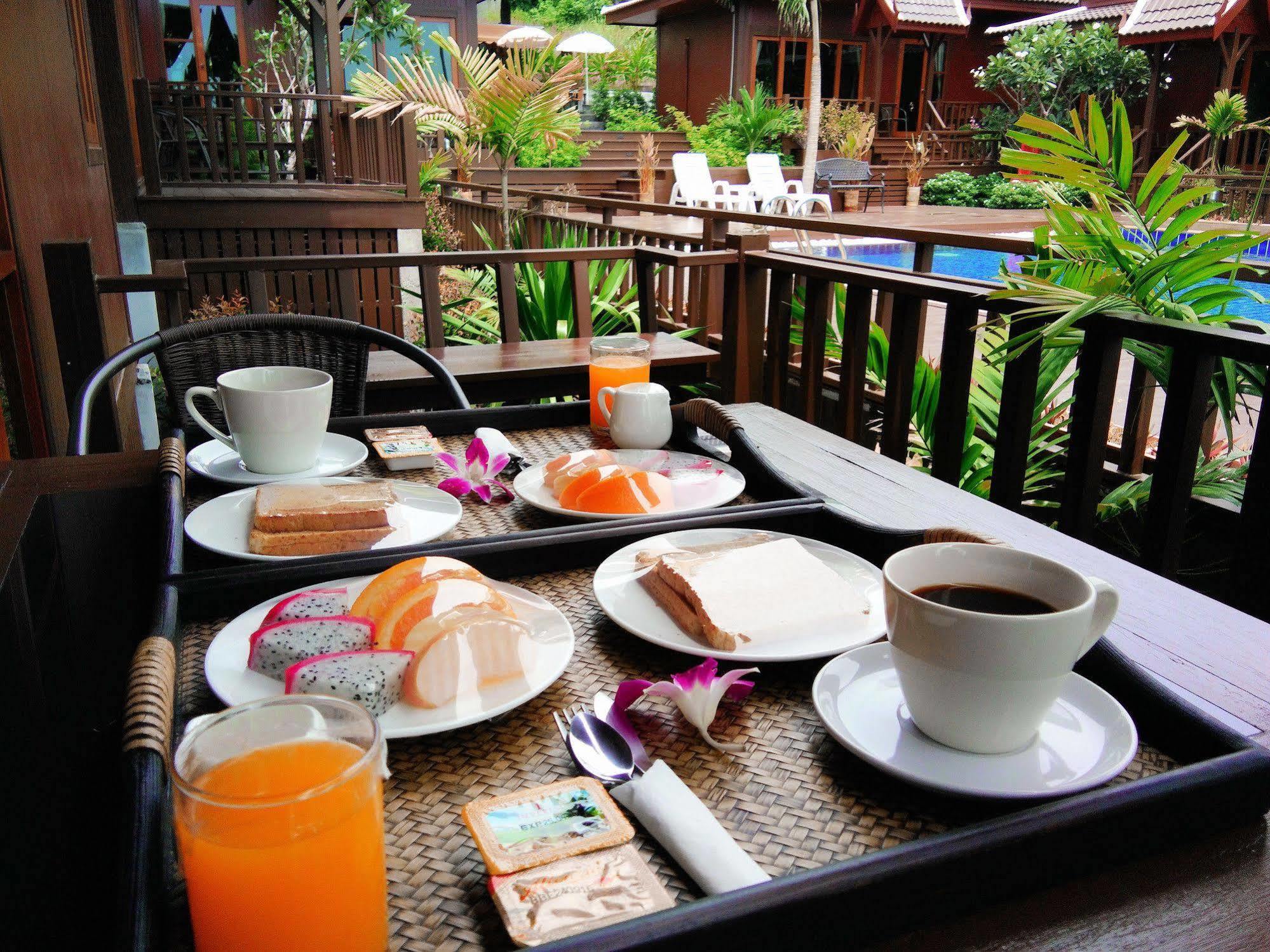 Kaya Mani Thai Villa Resort Choeng Mon Bagian luar foto