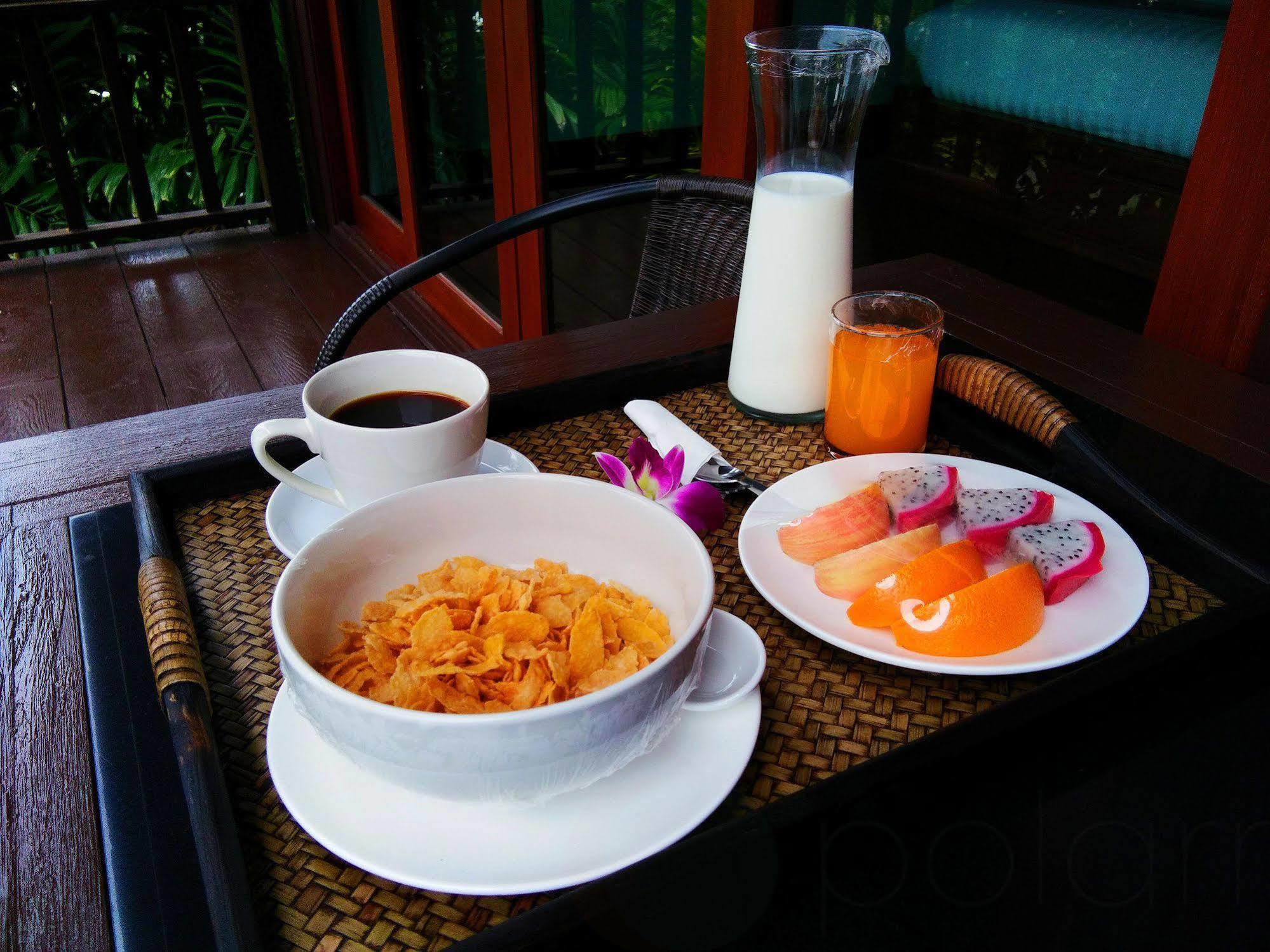 Kaya Mani Thai Villa Resort Choeng Mon Bagian luar foto