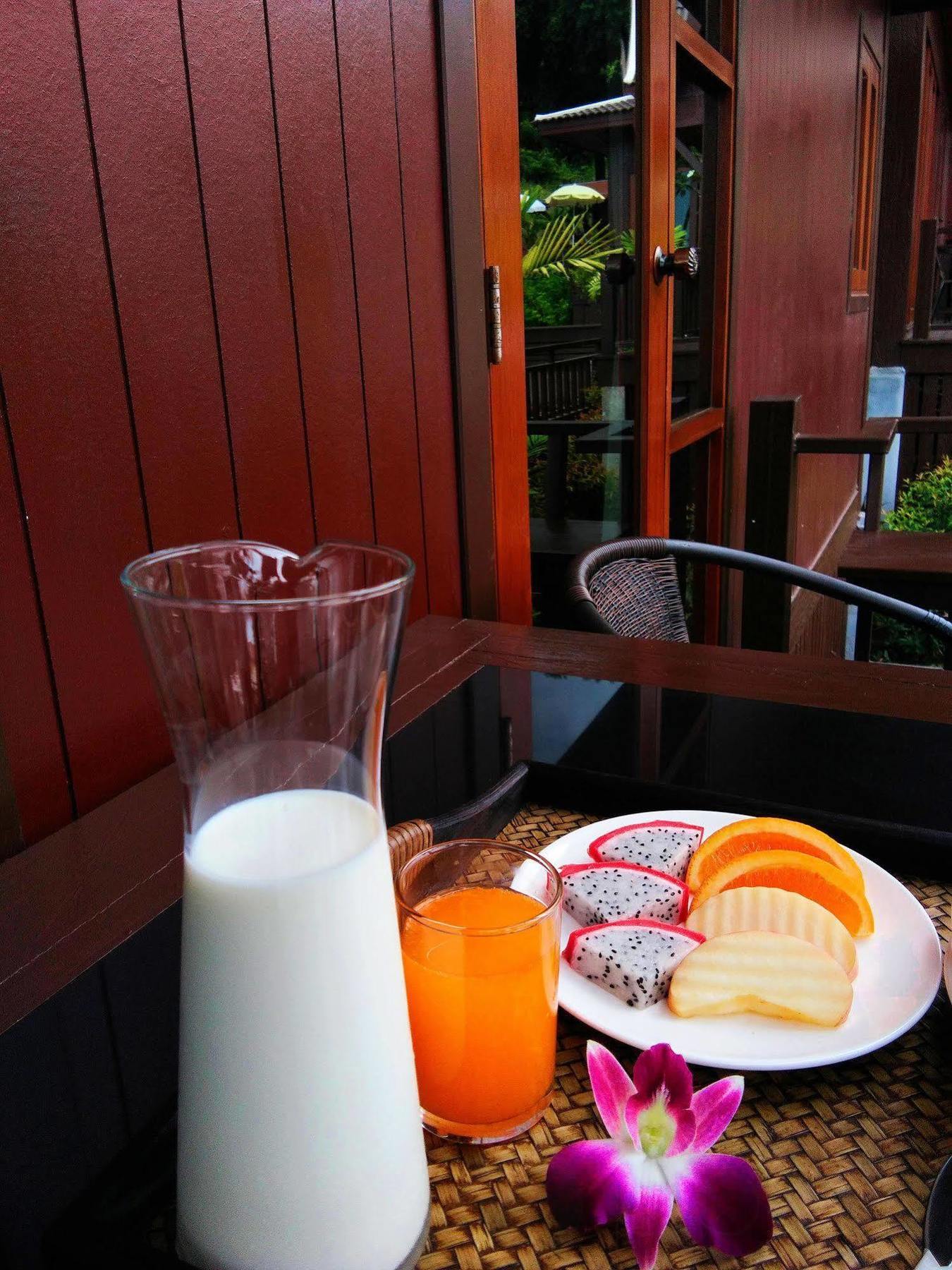 Kaya Mani Thai Villa Resort Choeng Mon Bagian luar foto